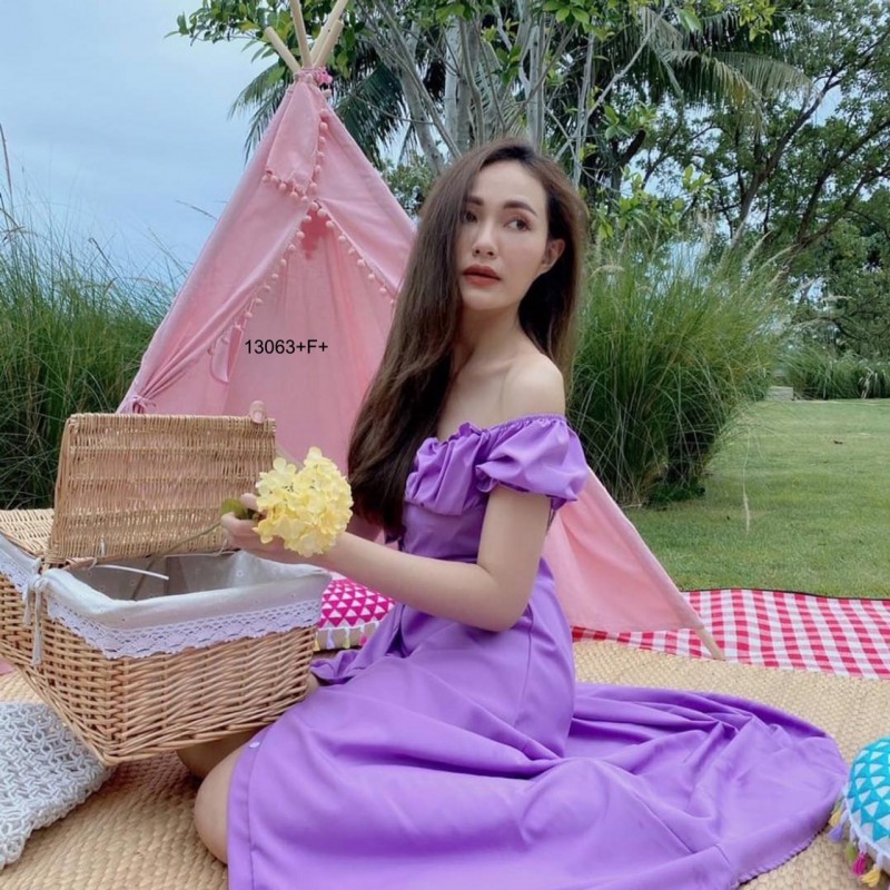 kudapy เดรสกระดุมผ่าหน้ายาวสีส้ม เขียว ม่วง คอกว้าง ผ้าไหมอิตาลี่ ใส่ได้ 2 แบบ ปาดไหล่