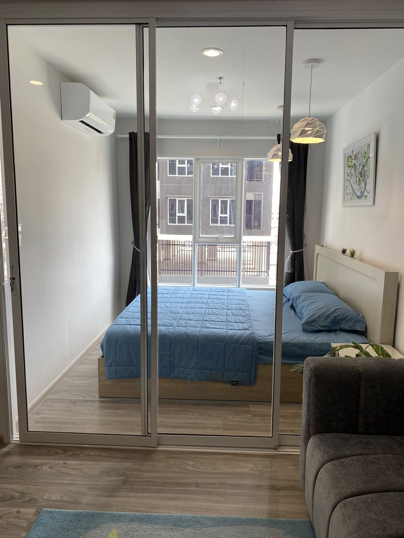 ให้เช่าคอนโด Regent home bangna (รีเจ้นท์ โฮม บางนา) โซนพื้นที่ BTS บางนา ห้องแบบ 1ห้องนอน / 1ห้องน้ำ / โซนครัวปิด · ขนาดห้อง 28 ตรม. ชั้น 5 ตึก A