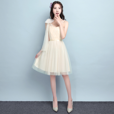 kudapy ชุดราตรีสั้นสีเบจ ไหล่เฉียง ช่วงบนผ้าลูกไม้ สม็อคยืดด้านหลัง