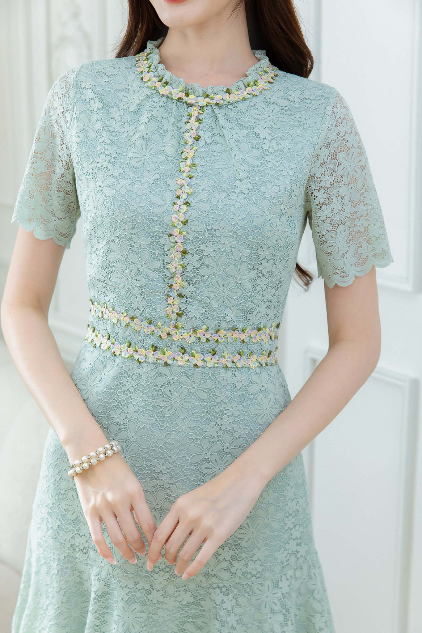 kudapy เดรสลูกไม้โทนสีหวานพาสเทล ลูกไม้เนื้อนิ่มทิ้งตัวใส่สบาย ลายสวย มีดีเทลแต่งลูกไม้ปักเส้น