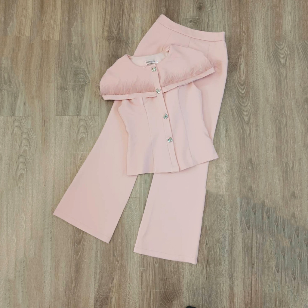 kudapy เซท 2ชิ้น ชุดเซท เสื้อคลุมไหล่แต่งขนนก+กางเกงขายาว สีชมพู
