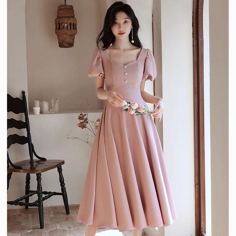 kudapy เดรสยาวสีชมพู เดรสสั้นแขนบอลลูนแต่งกระดุมมุกกระโปรงทรงบาน สวยหวาน เรียบหรู สวยดูดี สไตล์มินิมอล
