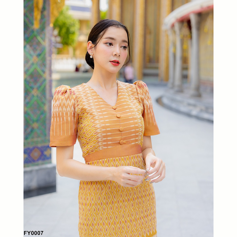 kudapy เดรสสั้นสีกรม/สีชมพู/สีเหลือง ผ้าทอไทยประยุกต์ งดงามแบบฉบับหญิงไทยสมัยใหม่ ดูน่ามอง คอวี ทรงสวย เรียบร้อย สีละมุน