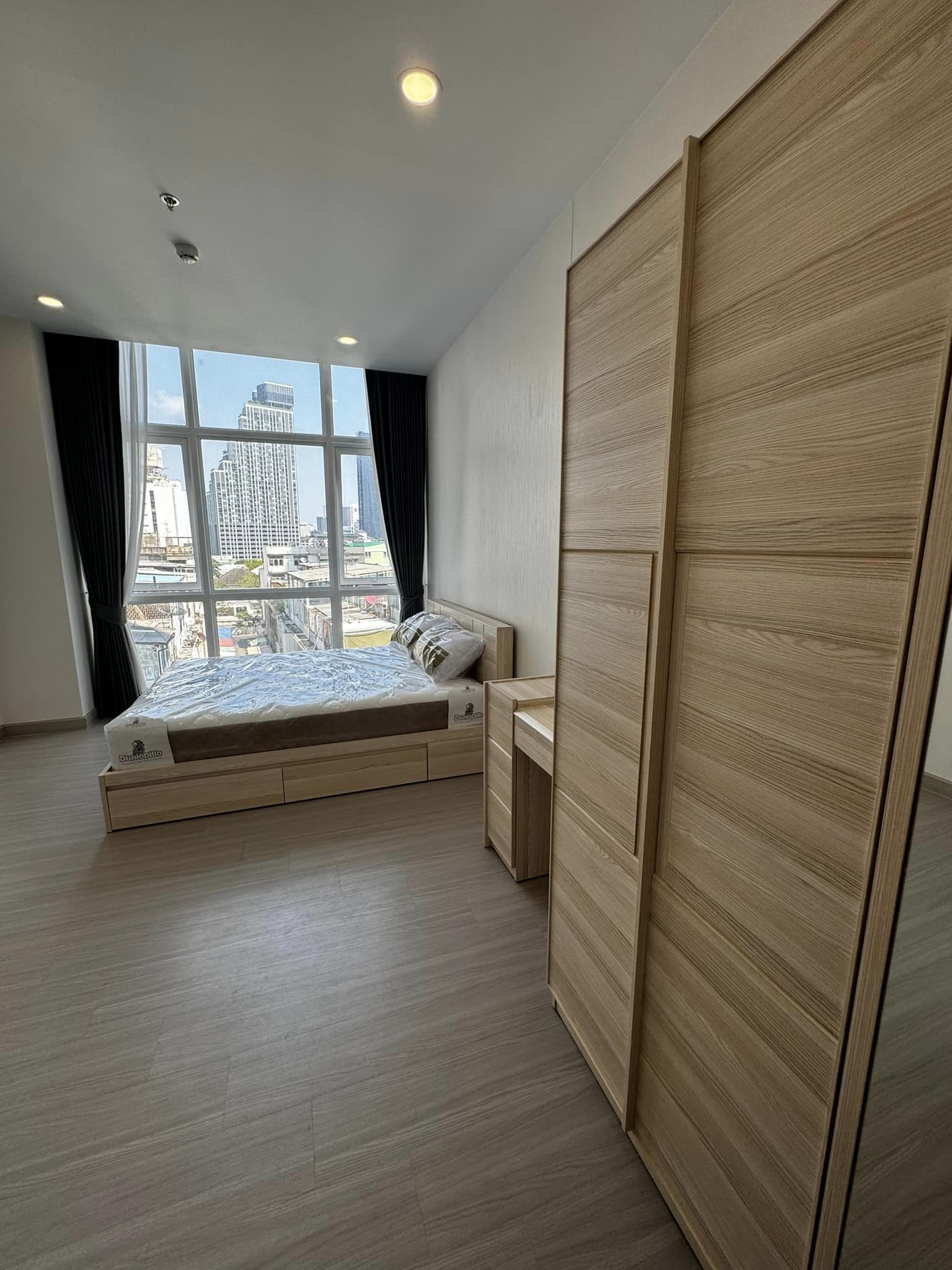 ปล่อยเช่าคอนโด ศุภาลัย พรีเมียร์ สี่พระยา-สามย่าน (Supalai Premier Si Phraya-Samyan) - ห้องใหม่ 1ห้องนอน 1ห้องครัว 1ห้องนั่งเล่น 1ห้องน้ำ - ใกล้ MRT สามย่าน / จุฬา - ขนาดห้อง 41.5 ตรม. ชั้น 5 ทิศตะวันออก