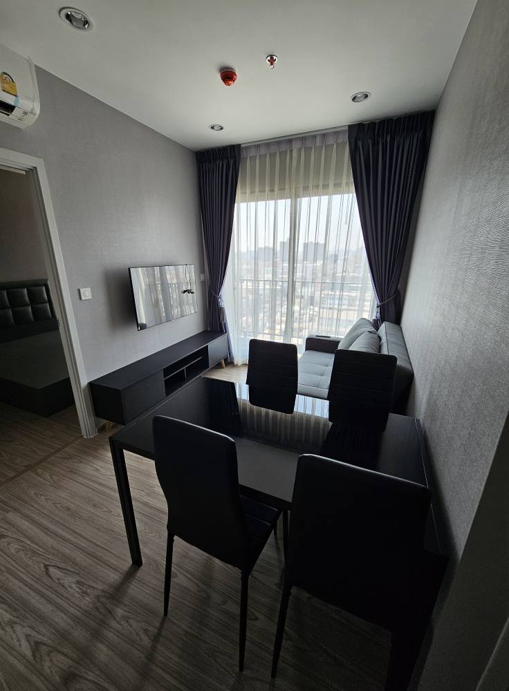 ให้เช่าคอนโด The Tree Hua mark Interchange (เดอะ ทรี หัวหมาก อินเตอร์เชนจ์) - โซนพื้นที่ MRT ลำสาลี รามคำแหง เดอะมอลล์ - ห้องแบบ 2ห้องนอน 2ห้องน้ำ - ขนาดห้อง 42 ตรม. ชั้น 18 ตึก C จอดรถได้ 1 คัน