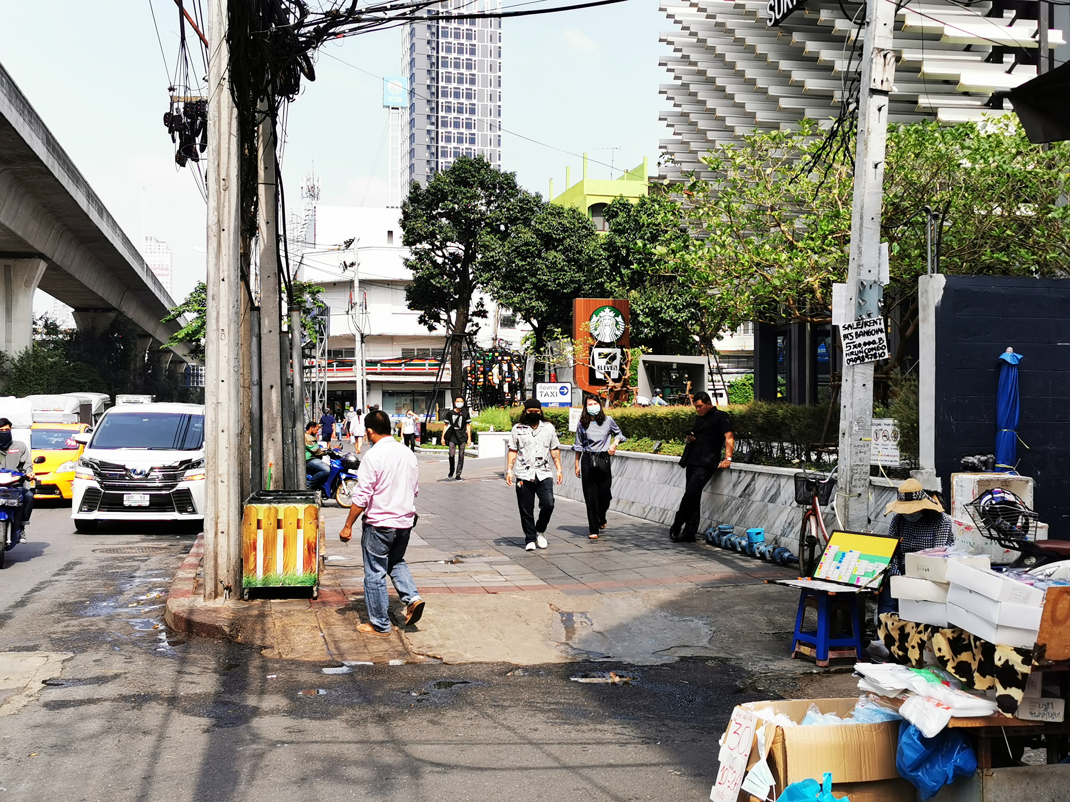 Nirun Condo 5Floor Corner 25 sqm.Bts Bangchak Sukhumvit 93 0909897810