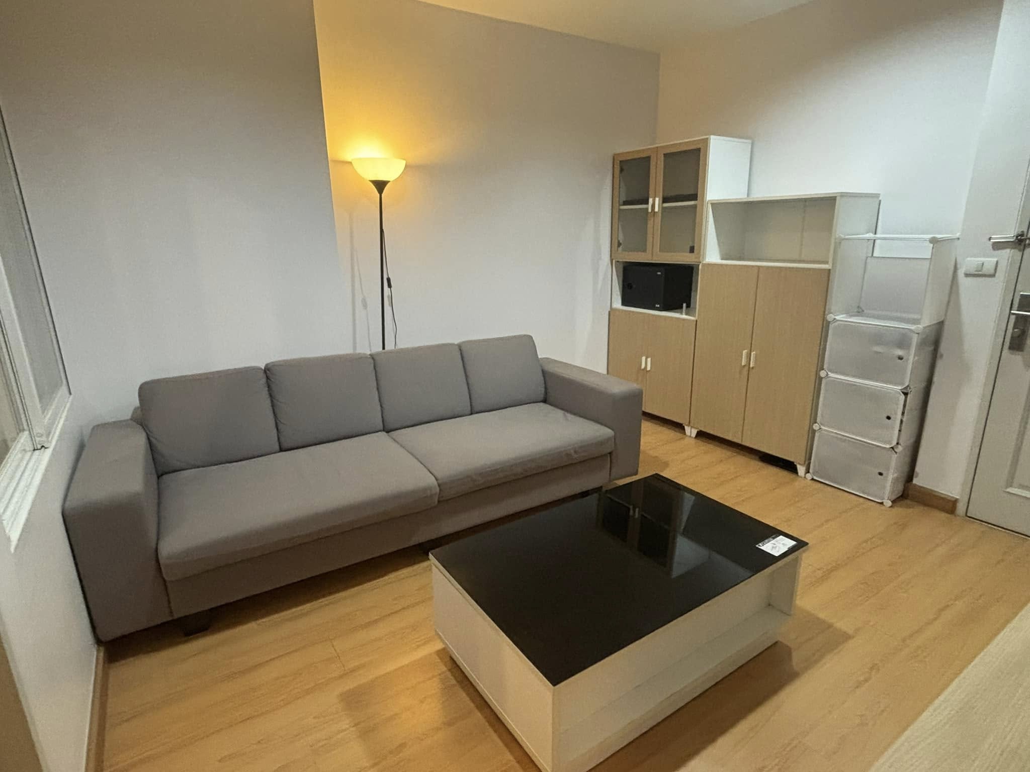 ปล่อยเช่า Life @ Ratchada - Suthisan (ไลฟ์ แอท รัชดา - สุทธิสาร) - โซนพื้นที่ MRT สุทธิสาร 1ห้องนอน 1ห้องน้ำ - ขนาดห้อง 45 ตรม. ชั้น 12 - ให้เช่า 17,000 ต่อเดือน