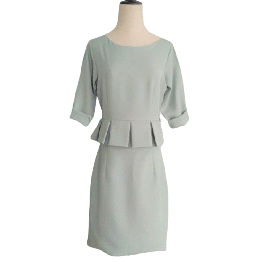 kudapy เดรสสั้นคอกลมแขนสามส่วนสีเขียวอ่อน ,สีเทาฟ้า แต่งระบายเอว กระโปรงทรงเอ เดรสสั้นใส่ทำงานสวยๆ