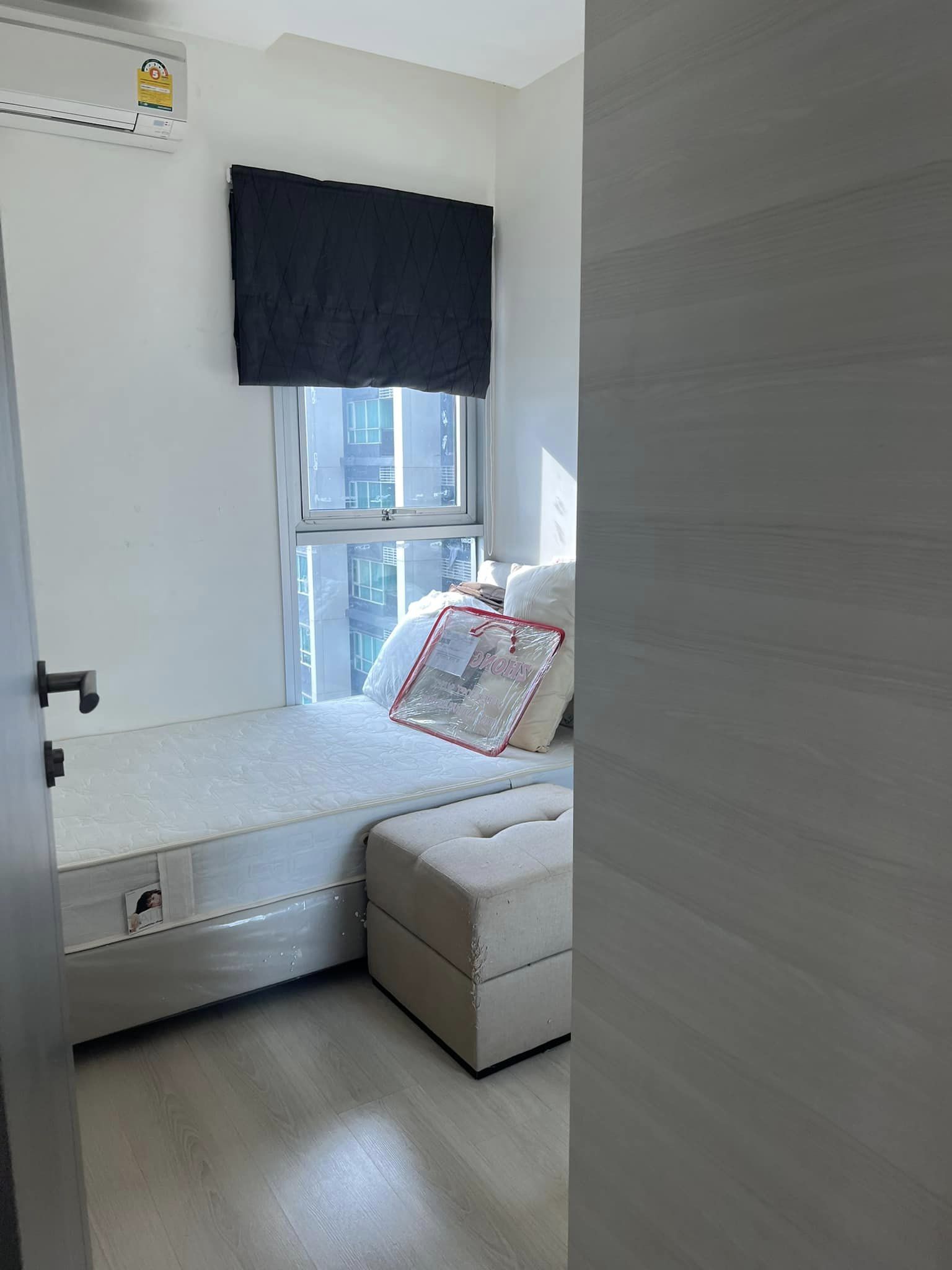 ขายคอนโด Life Ratchadapisek (ไลฟ์ รัชดาภิเษก) - 2ห้องนอน 2ห้องน้ำ 1ห้องนั่งเล่น - ใกล้ MRT ห้วยขวาง - ขนาดห้อง 55 ตรม. ชั้น 33 ตึก B