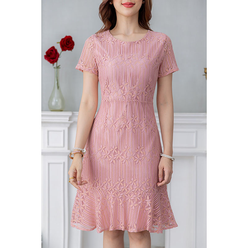 kudapy เดรสสั้นสีดำ ลูกไม้ลายสวย เนื้อผ้าอย่างดี มาในทรงคลาสสิคที่ใส่ได้ตลอด