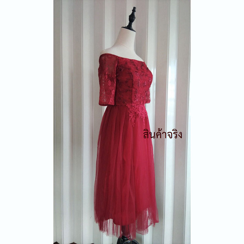 kudapy เดรสสั้นปาดไหล่สีแดง ชุดราตรีสั้นใส่ออกผ้าลูกไม้ เปิดไหล่ แขนสั้น กระโปรงผ้าโปร่งทรงบาน สวยหรู