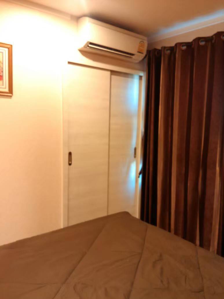 สนใจชมห้องติดต่อได้เลย Line ID: Smile-easy ปล่อยเช่าคอนโด Lumpini Place Srinakarin-Huamak (ลุมพินี เพลส ศรีนครินทร์-หัวหมาก) - 1ห้องนอน 1ห้องน้ำ 1ห้องนั่งเล่น - ใกล้ MRT หัวหมาก - ขนาดห้อง 26.5 ตรม. ชั้น 8