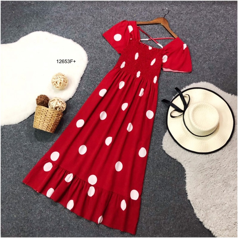 kudapy เดรสยาวสีกรมท่า ดำ ฟ้า เขียว เหลือง แดง คอเหลี่ยมแขนระบาย ผ้าไหมอิตาลี่ลายจุดใหญ่ อกแต่งสม็อค ชายเดรสแต่งระบาย