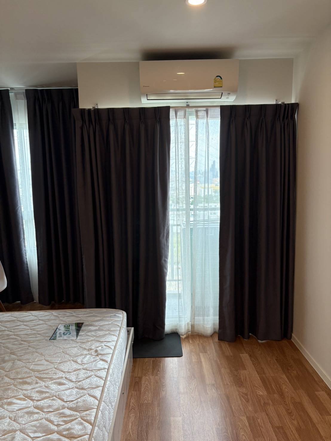 ให้เช่าคอนโด Lumpini Ville Phatanakan-Srinakarin (ลุมพินี วิลล์ พัฒนาการ–ศรีนครินทร์) โซนพื้นที่ ถนนพัฒนาการ ห้องแบบ Studio / 1ห้องน้ำ / โซนครัวปิด ขนาดห้อง 26 ตรม. ชั้น 16