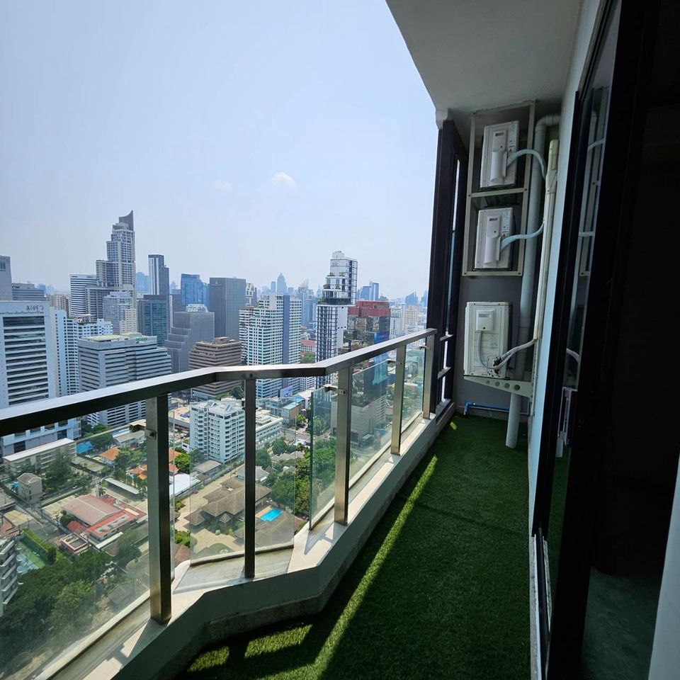 ปล่อยเช่าคอนโด Supalai Premier @ Asoke (ศุภาลัย พรีเมียร์ แอท อโศก) - 2ห้องนอน ชั้น Penthouse ของตึกวิวสวย เฟอร์เครื่องใช้ไฟฟ้าครบครั้น - การเดินทาง: ใกล้ MRT เพชรบุรี 0.2 กม. AIRPORT LINK มักกะสัน 0.5 กม.