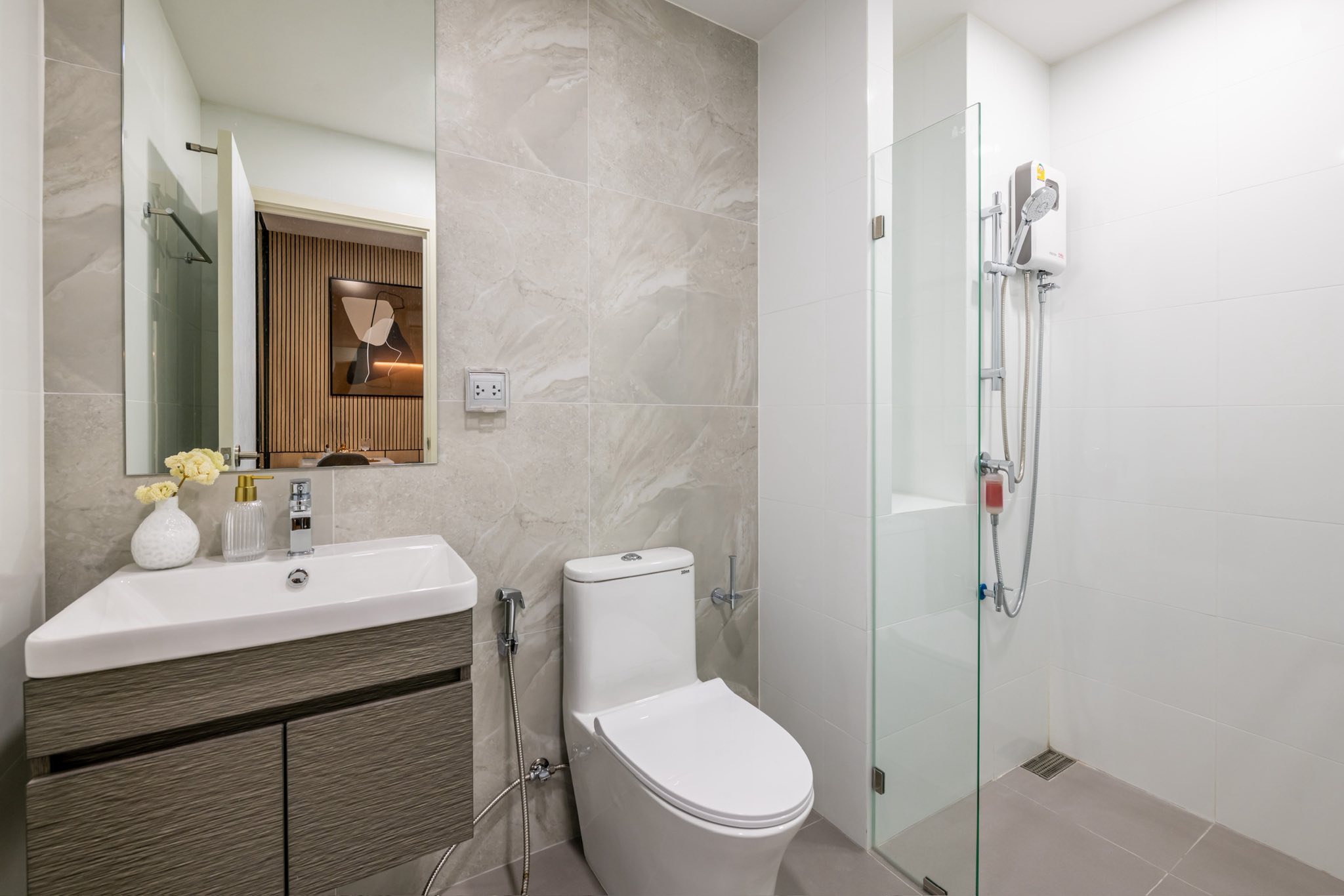 ให้เช่าคอนโด Modiz Rhyme Ramkhamhaeng (โมดิซ ไรห์ม รามคำแหง) High Rise โซนพื้นที่ รามคำแหง ห้องแบบ 1ห้องนอน 1ห้องน้ำ โซนครัวปิด ขนาดห้อง 26 ตรม. ชั้น 18