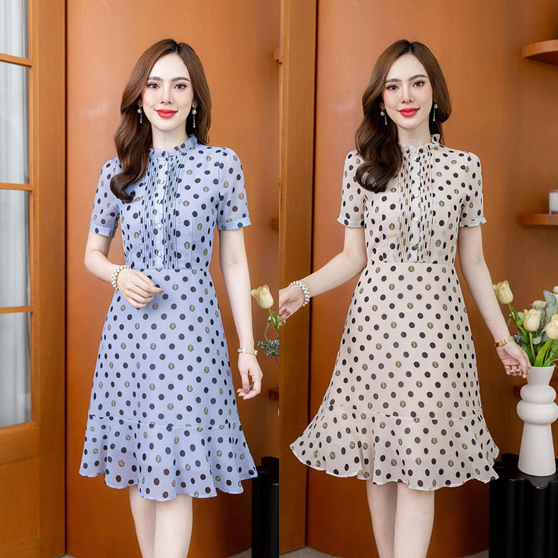 kudapy เดรสสั้นสีเทาอมฟ้า/สีครีมอมน้ำตาล ชีฟองพิมพ์ลายสวยเก๋ มีดีเทลงานสวยปราณีต มากๆค่ะช่วงอกเย็บเป็นเกล็ดแนวตั้งระหว่างกระดุม กระดุมเปิดใช้ได้จริง