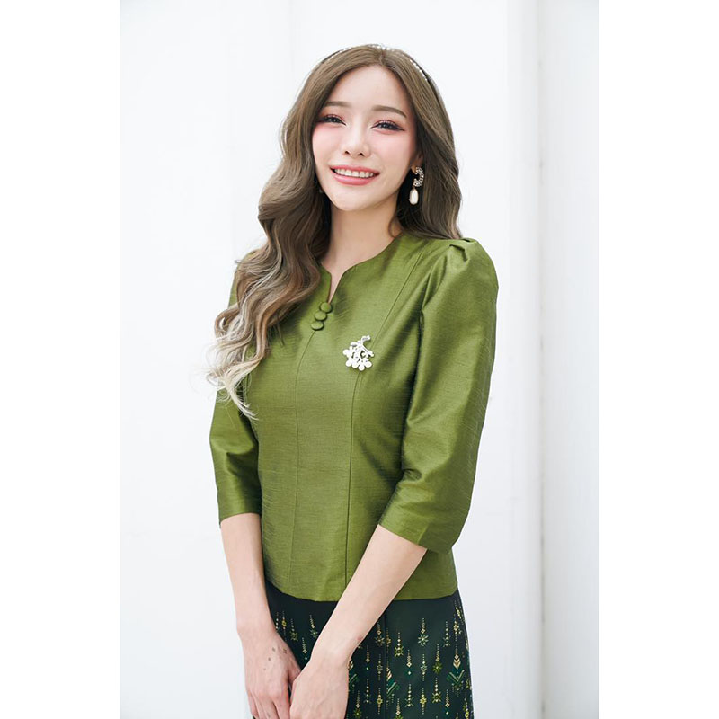 kudapy ชุดเซทชุดไทยประยุกต์สีเขียว/สีฟ้า งานไหม 3 เส้น 4 ตะกอ ใส่ออกงานสวยดูดี คุณนายมากๆ