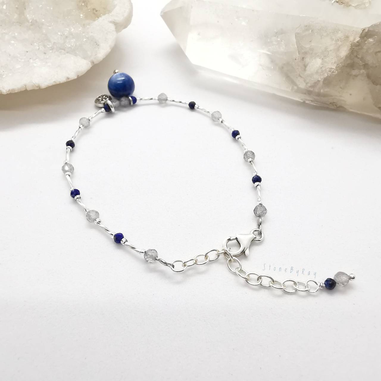 สร้อยข้อมือเงินหินไคยาไนท์ Kyanite
