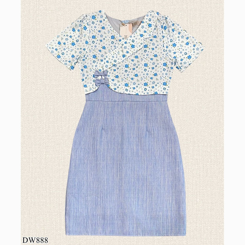 kudapy เดรสสั้นสีฟ้า/สีชมพู เสื้อลายดอกกระโปรงสีพื้น ใส่สบายสวยดูดี