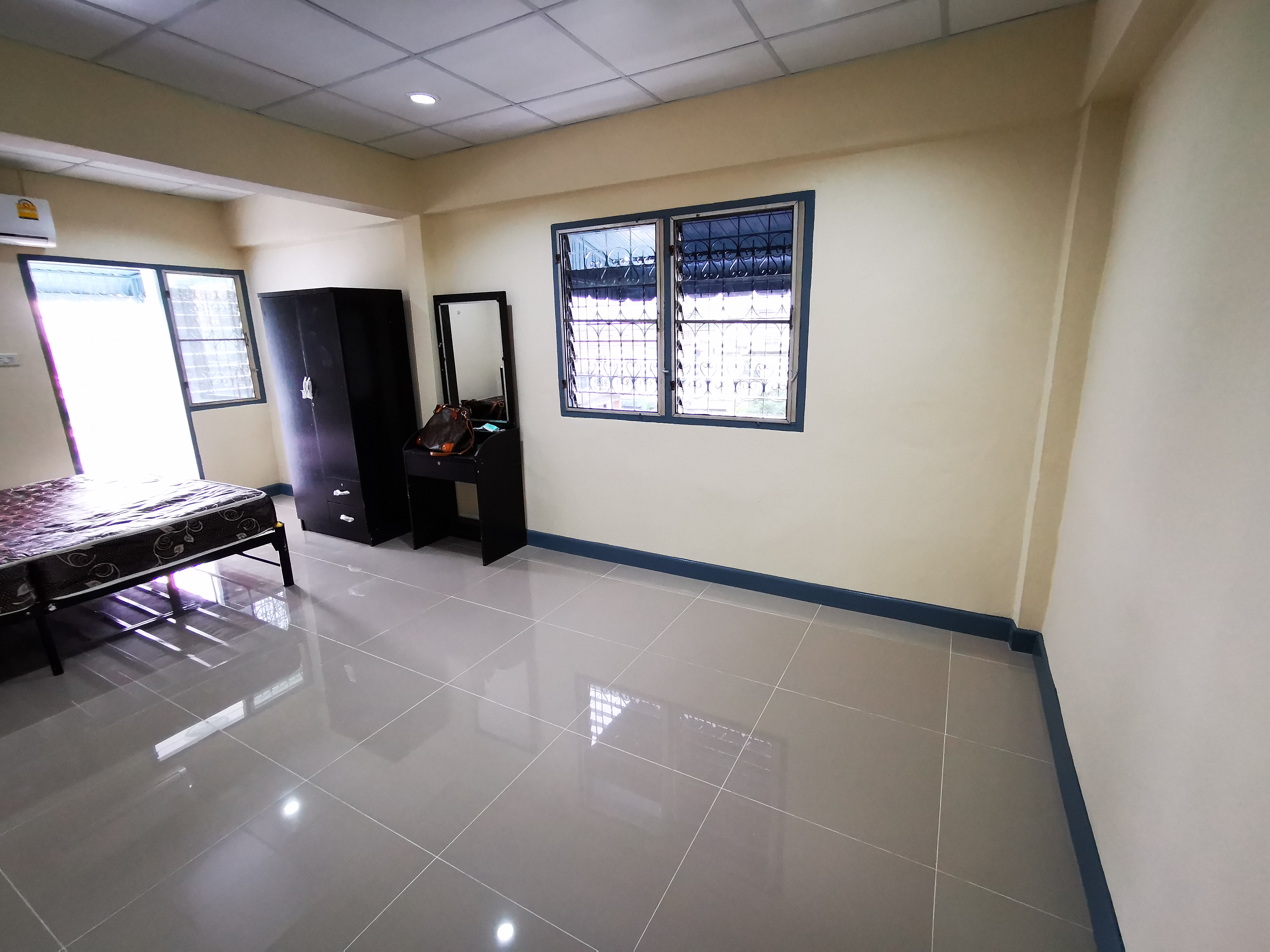 Nirun Condominium BTS Bangchak Fully Furnished Air Condition Furniture