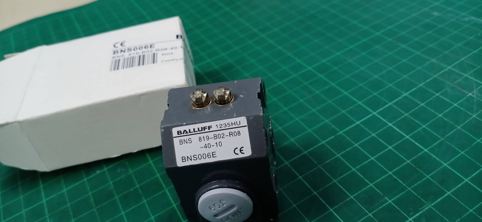 BALLUFF BNS 819-B02-R08-40-10 CNC LIMIT SWITCH