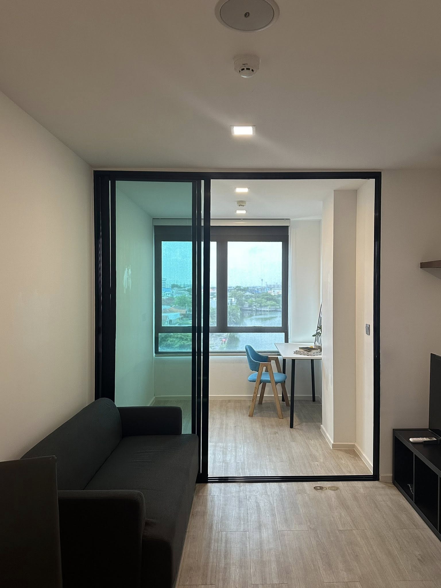 ให้เช่าคอนโด Atmoz Ladprao 71 (แอทโมซ ลาดพร้าว 71) Low Rise โซนพื้นที่ เซ็นทรัล อีสต์วิลล์ ห้องแบบ 1ห้องนอน 1ห้องอเนกประสงค์ 1ห้องน้ำ