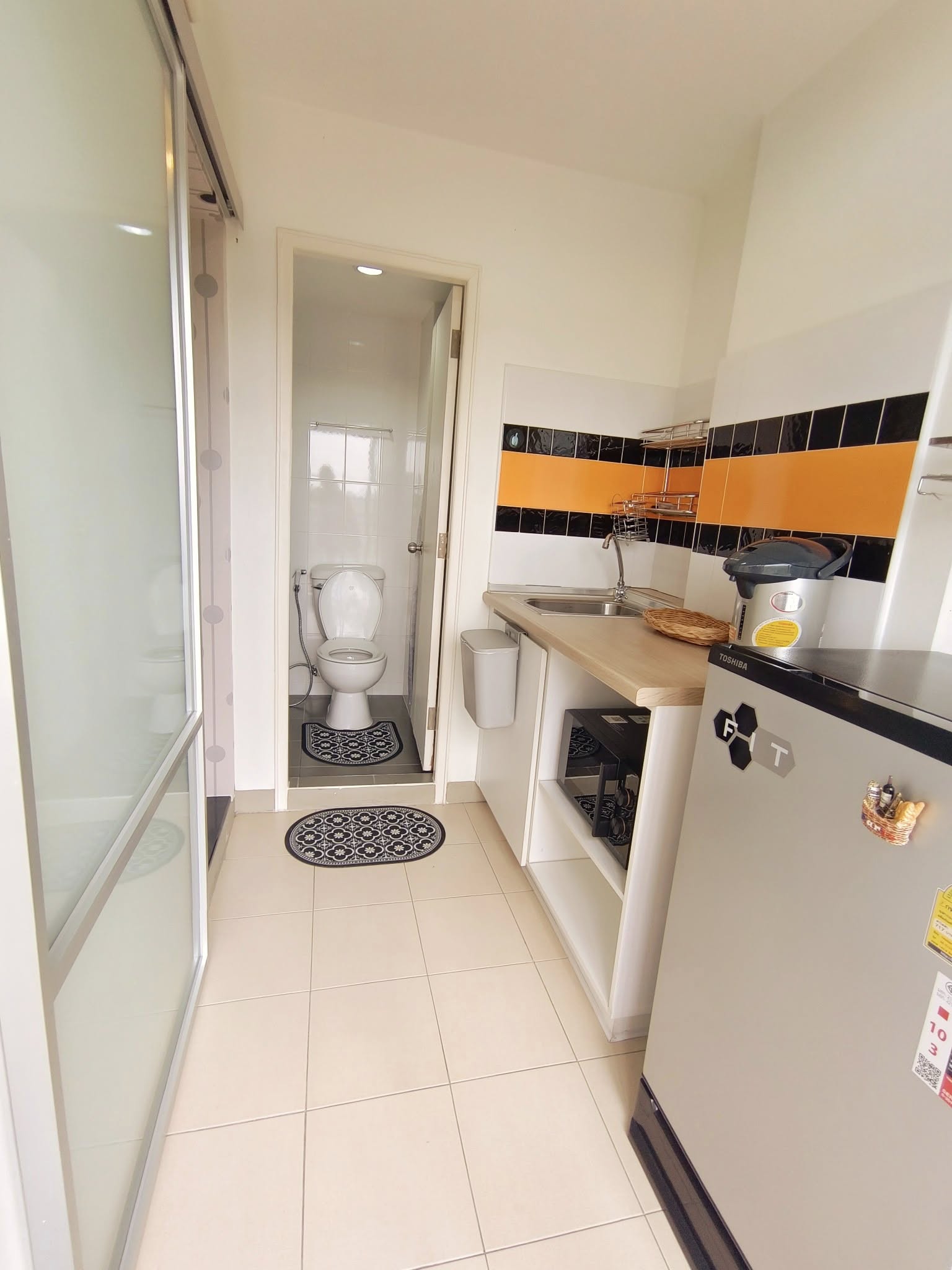 ให้เช่าห้องแบบ 2ห้องนอน 2ห้องน้ำ 1ครัวแยก โซนพื้นที่ MRT ลาดปลาเค้า คอนโด Lumpini Condo Town Raminthra-Latplakhao 2 (ลุมพินี คอนโดทาวน์ รามอินทรา ลาดปลาเค้า 2) Low Rise ขนาดห้อง 45 ตรม. ชั้น 6 ตึก A