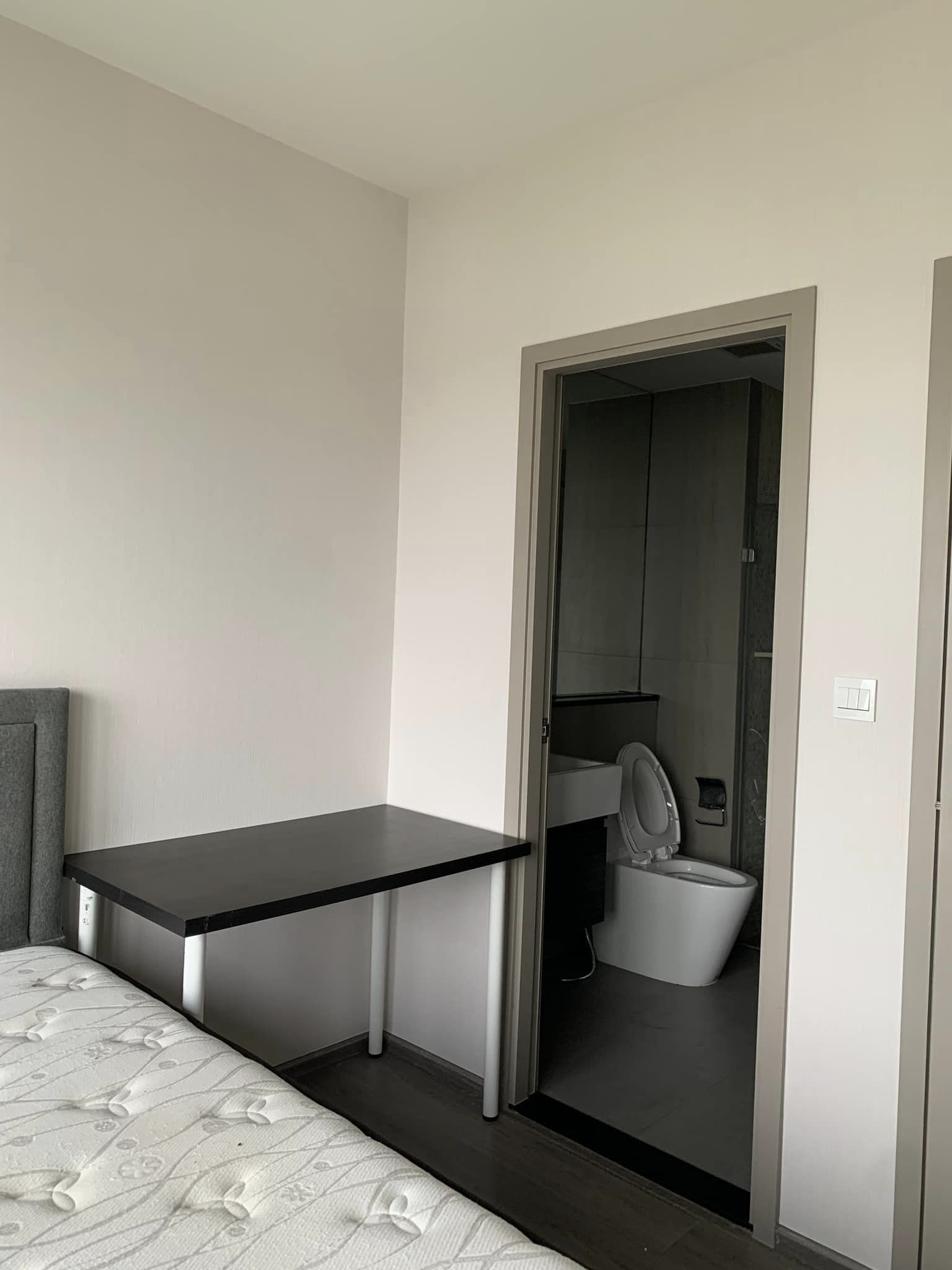 ปล่อยเช่าคอนโด The Politan Aqua (เดอะ โพลิแทน อควา) - วิวโค้งแม่น้ำเจ้าพระยา 1ห้องนอน 1ห้องน้ำ 1ห้องนั่งเล่น - ใกล้ MRT พระนั่งเกล้า - ขนาดห้อง 29 ตรม. ชั้น 15 ตึก B