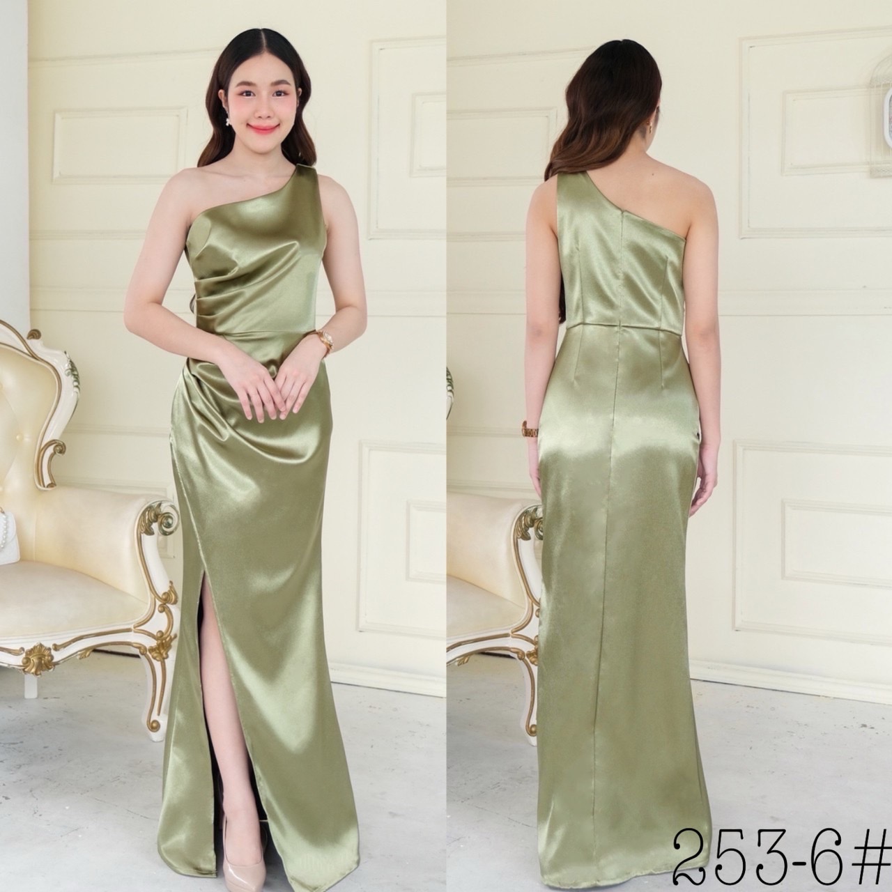 kudapy เดรสยาว บ่าเดี่ยวจับจีบช่วงเอว ผ่ากระโปรงสาบทบหน้า ผ่าข้างเดินโชว์ขา