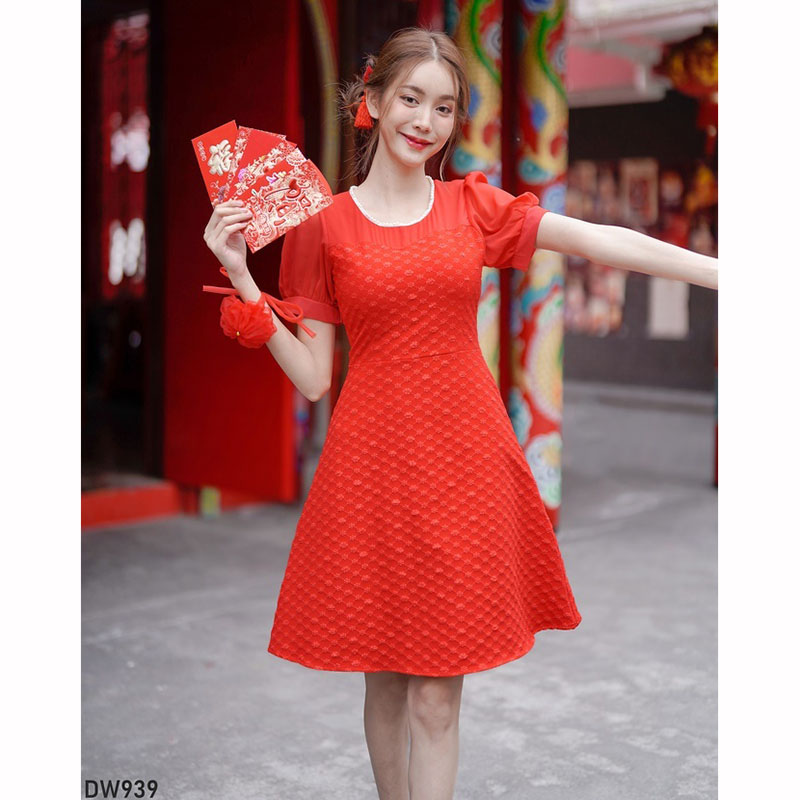 kudapy เดรสสั้นสีแดง ผ้าทอลายนูนแขนชีฟอง ใส่ออกงาน ใส่งานตรุษจีนสวยดูดี