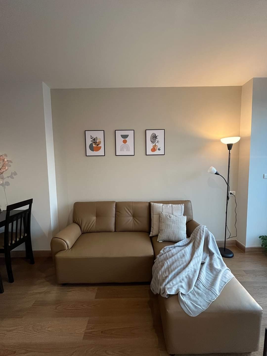 ให้เช่าคอนโด Life @ Ratchada - Huay Kwang (ไลฟ์ แอท รัชดา - ห้วยขวาง) - ห้องใหญ่สวย2ห้องนอน ทำเลห้วยขวาง - การเดินทาง: ติด MRT สายสีน้ำเงิน สถานี ห้วยขวาง