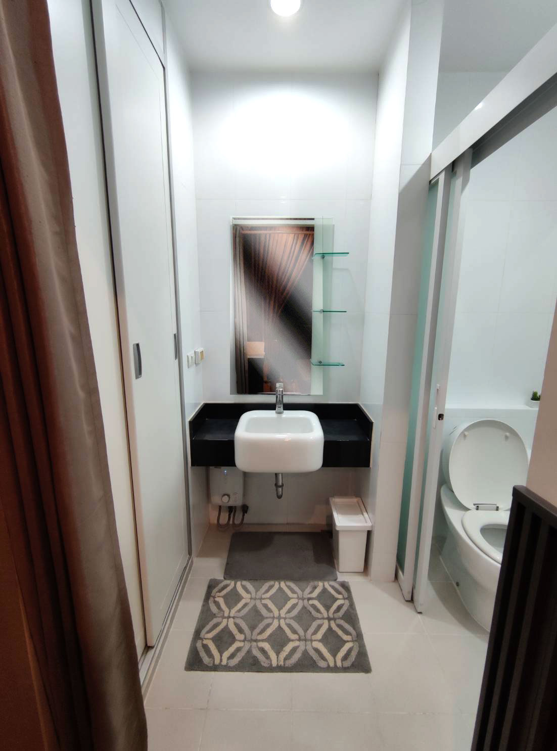 ชื่อโครงการ Astro Chaeng Wattana (เอสโทร แจ้งวัฒนะ) ให้เช่า 1นอน 1น้ำ ขนาด 36 ตรม ชั้น 35 ราคา 11,000