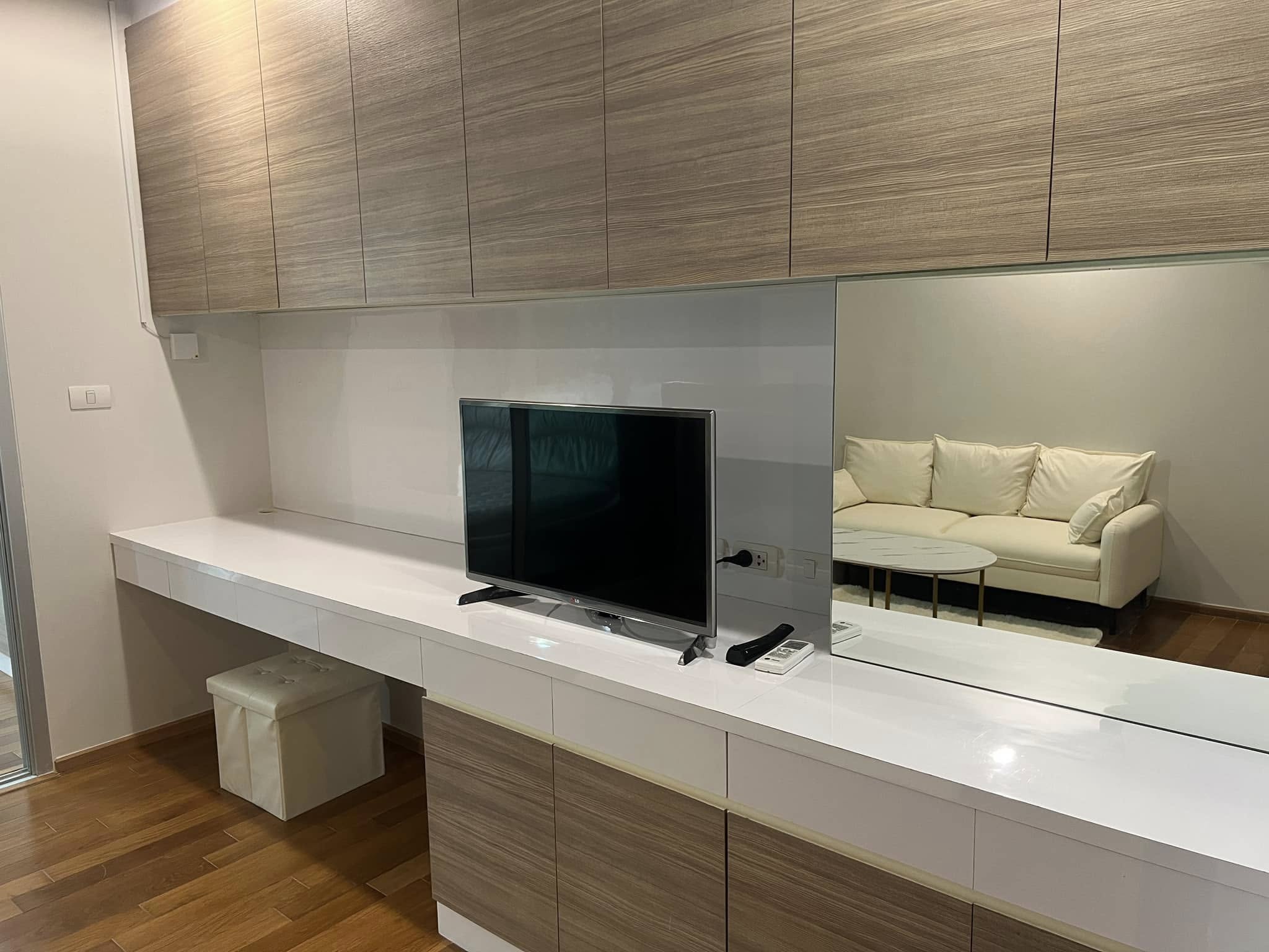 คอนโด The Line Phahonyothin Park (เดอะ ไลน์ พหลโยธิน พาร์ค) High Rise โซนพื้นที่ BTS ห้าแยกลาดพร้าว ให้เช่าห้องแบบ 1ห้องนอน 1ห้องน้ำ ขนาดห้อง 38 ตรม. ชั้น 16 ตึก A