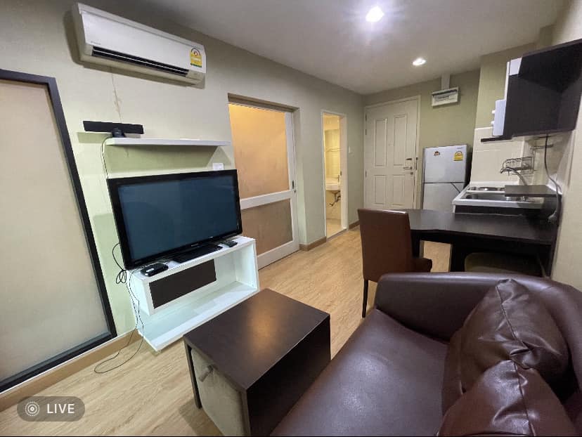 ให้เช่าห้องตแกต่งเฟอร์เครื่องใช้ไฟฟ้าครบ สอบถามแอด Line ID : Smile-easy ที่ Baan Navatara (บ้าน นวธารา)