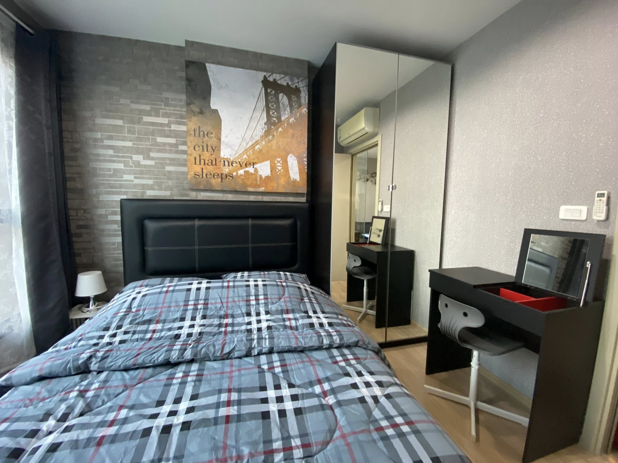 คอนโด The Base Rama 9 - Ramkhamhaeng (เดอะ เบส พระราม 9 – รามคำแหง) High Rise โซนพื้นที่ ARL รามคำแหง ให้เช่าห้องแบบ 1ห้องนอน 1ห้องน้ำ 1ห้องครัว ขนาดห้อง 30 ตรม. ชั้น 10