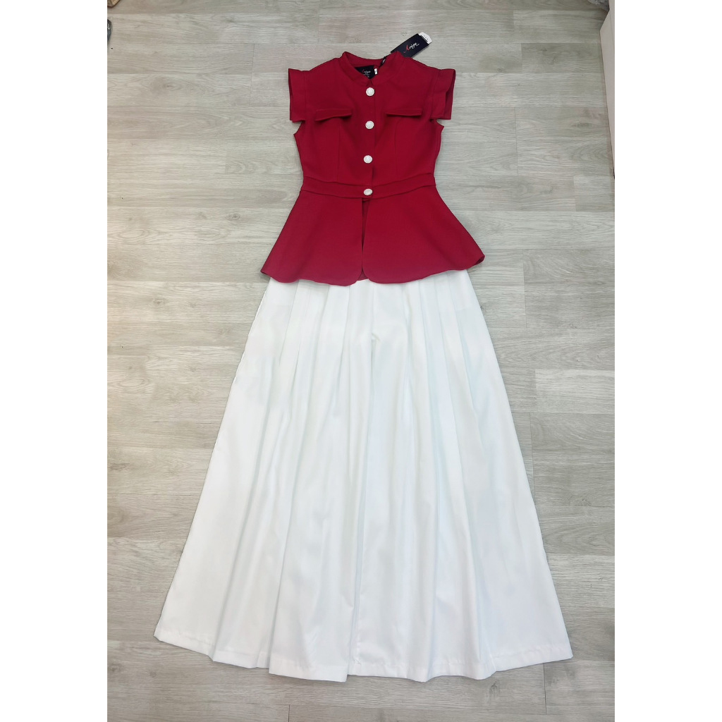 kudapy เซท 2ชิ้น เสื้อสีแดงแขนกุด ผ้าทวิต+กางเกงสีขาวขายาวทรงบาน