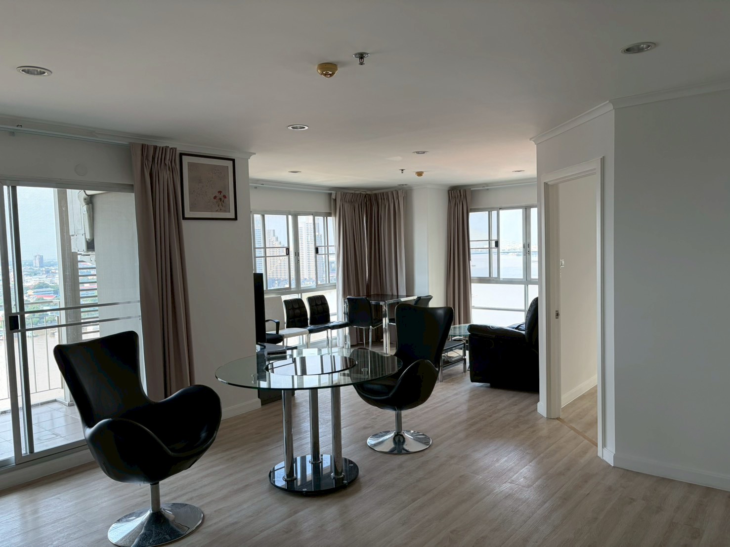 ให้เช่าคอนโด Lumpini Park Riverside Rama 3 (ลุมพินี พาร์ค ริเวอร์ไซด์ พระราม 3) 3ห้องนอน / 2ห้องน้ำ ขนาด 104 ตรม. ชั้น 22 ตึก A ค่าเช่า 36,000 ต่อเดือน วิวแม่น้ำ