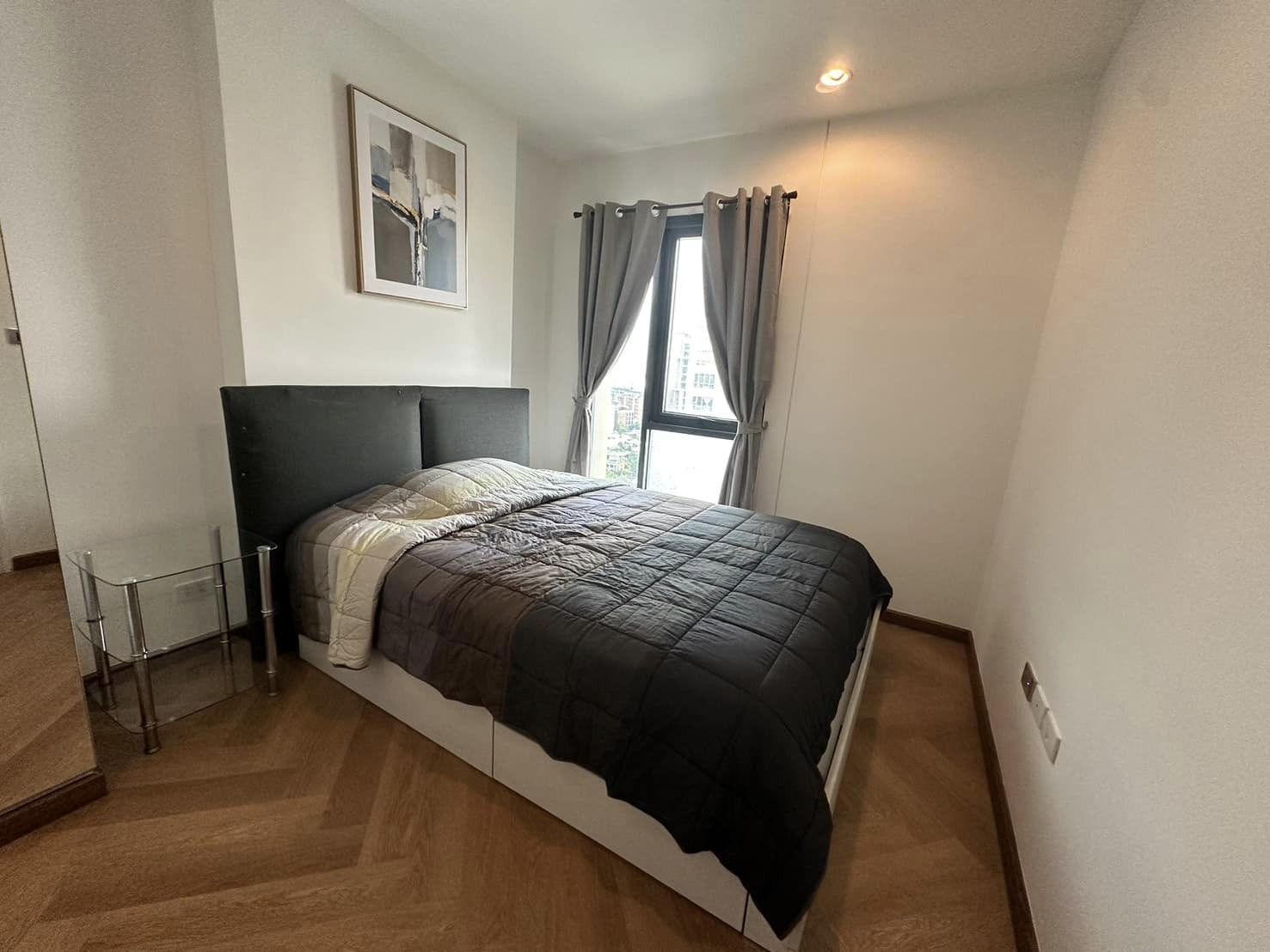 ปล่อยเช่าคอนโด เซ็นทริค รัชดา - ห้วยขวาง (Centric Ratchada - Huai Khwang ) - 1ห้องนอน 1ห้องครัว 1ห้องนั่งเล่น 1ห้องน้ำ - ใกล้ MRT ห้วยขวาง - ขนาดห้อง 32 ตรม. ชั้น 15 ห้องสวยปรับปรุงใหม่แล้ว