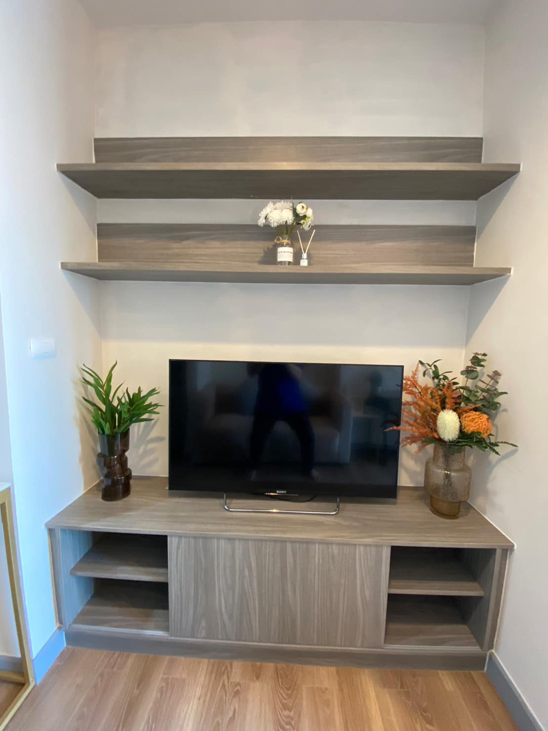 ให้เช่าคอนโด Chapter One Midtown Ladprao 24 (แชปเตอร์ วัน มิดทาวน์ ลาดพร้าว 24) - ตกแต่งเฟอร์ครบมีเครื่องซักผ้าพร้อมอบได้เลย - การเดินทาง: ใกล้ MRT ลาดพร้าว (100 ม.)