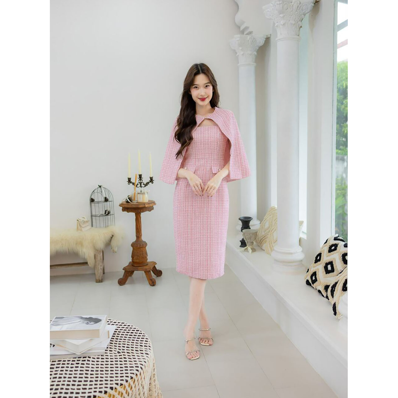 kudapy เดรสสั้น ผ้าทวิต ออกงานพร้อมเสื้อคลุมไหล่ ใส่สวย ดูดี