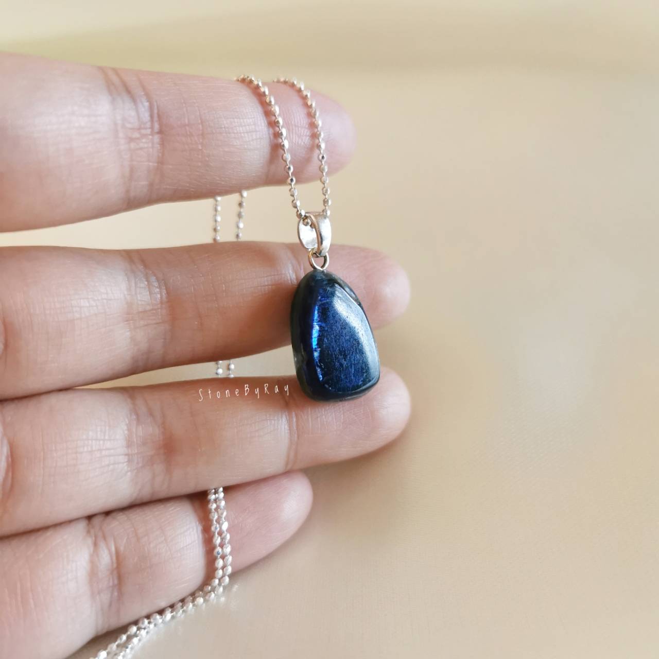 สร้อยคอเงินจี้หินไคยาไนท์ (Kyanite)