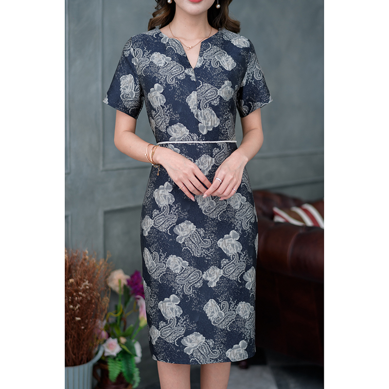 kudapy เดรสสั้นสีกรม/สีส้มเทา ผ้า jacquard ลายสวยมากๆ เนื้อผ้าดีไม่กระด้าง ดีเทลแต่งเอวด้วยลูกปัดสวยๆ มีซับในทั้งชุด ซิปหลัง