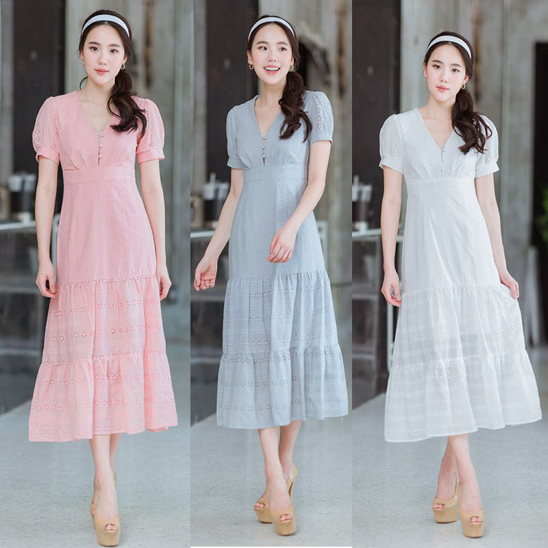 kudapy เดรสยาวคอวีแขนสั้นสีชมพู,สีเทา คอวีลายดอกจุดแต่งประโปรงชั้นลาย