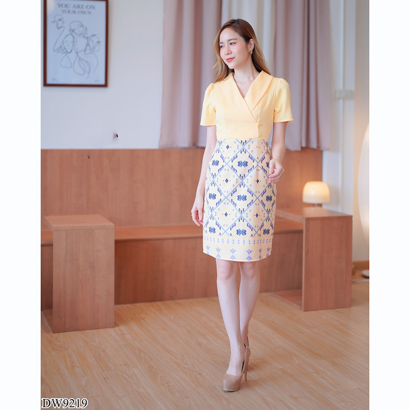 kudapy เดรสสั้นสีเหลือง/สีม่วง/สีกรม ปกสูทลายไทยสวยดูดีน่ารัก