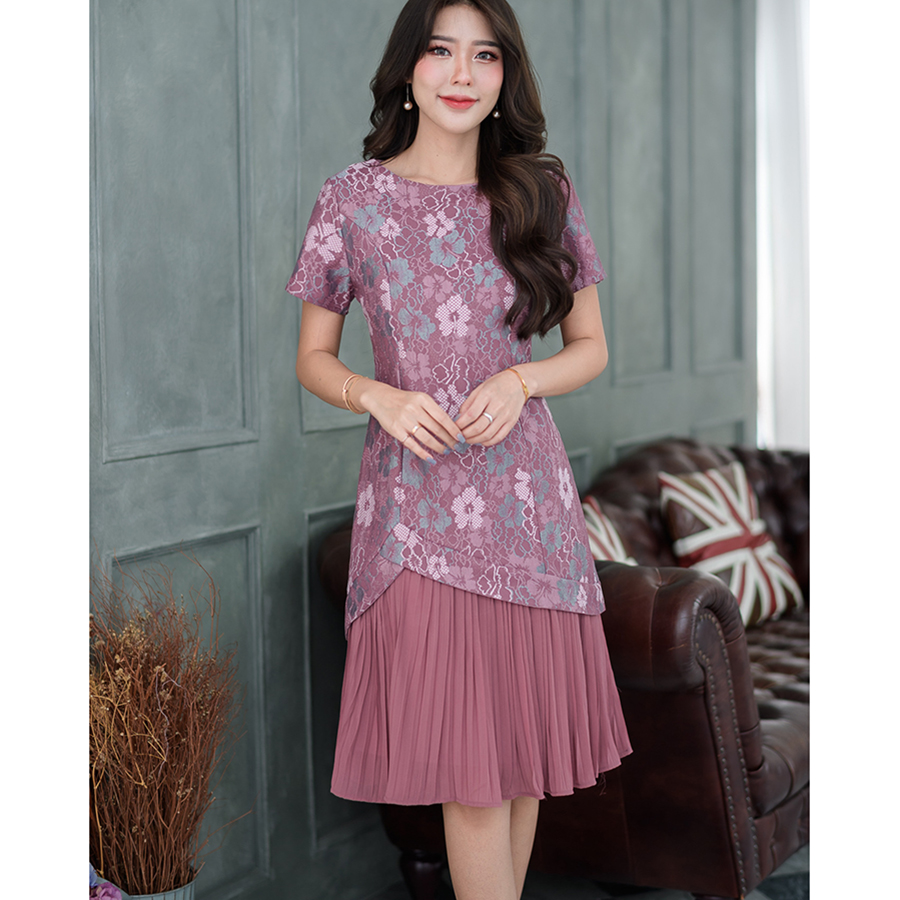 kudapy เดรสสั้นไปงานสีน้ำเงินกรมท่า,สีชมพูม่วง เดรสสั้นทรงระบาย แขนสั้น คอกลม เดรสลูกไม้ลายดอกงานซิบหลัง ผ้าสวยทิ้งตัว