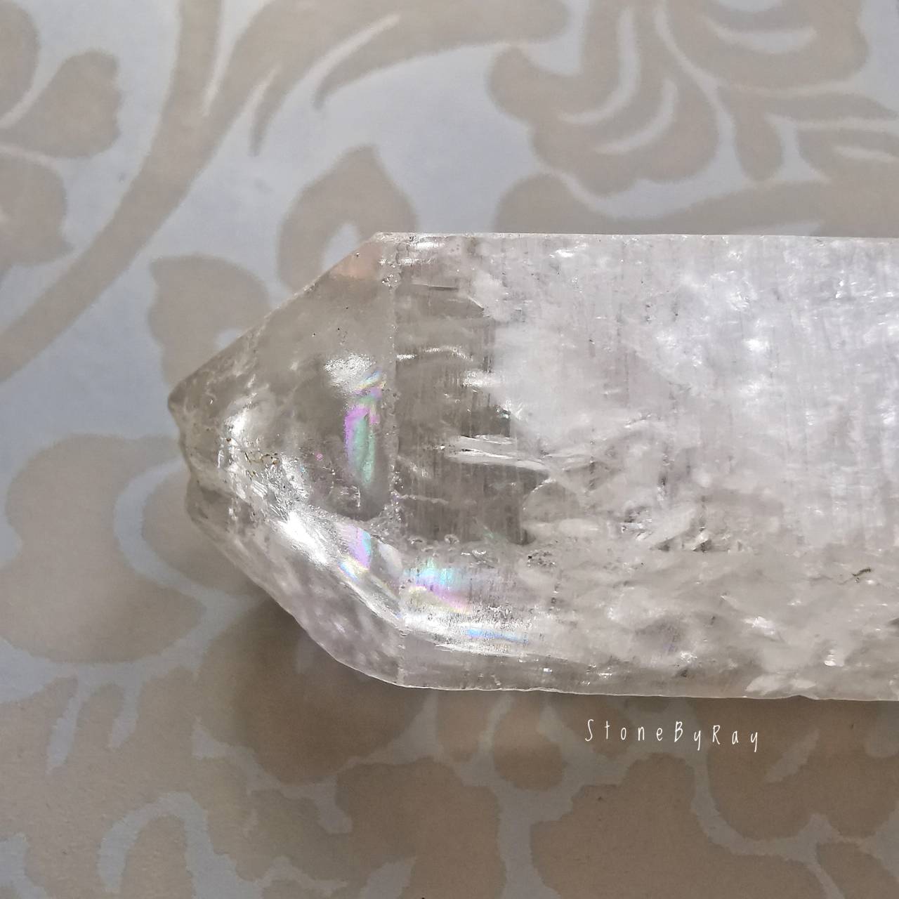 หินออร่าควอตซ์ (Aura Quartz)