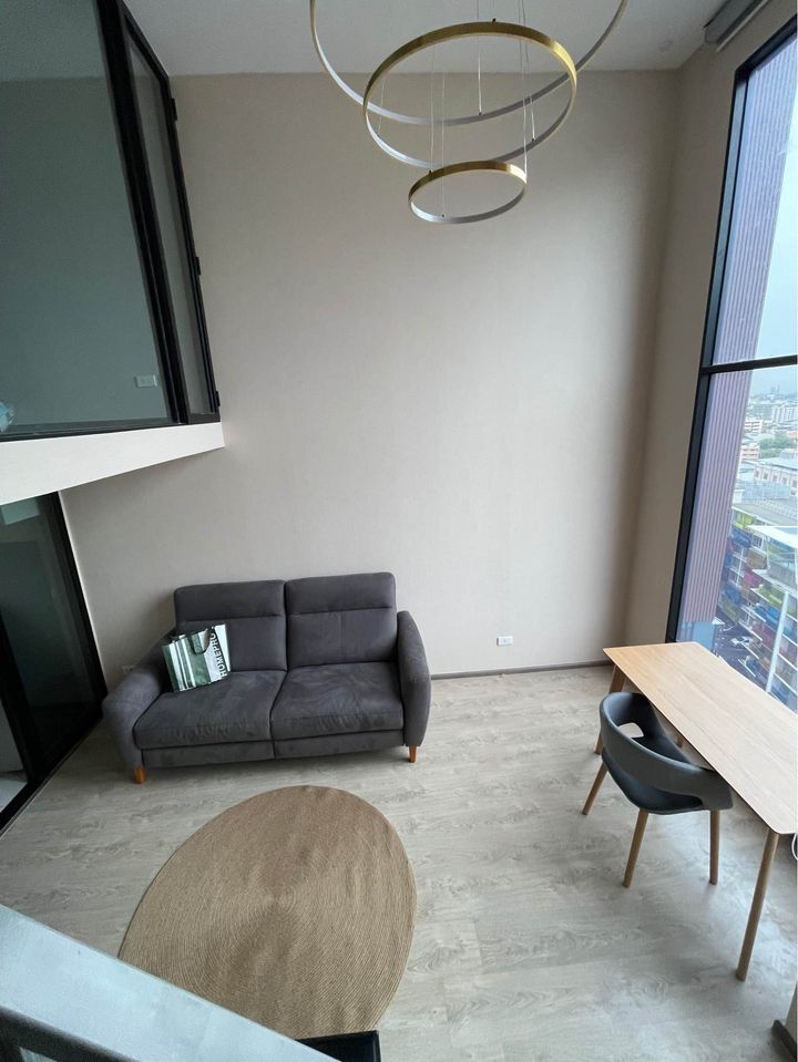 ปล่อยเช่าคอนโด SOHO Bangkok Ratchada (โซโห แบงค็อก รัชดา) - Duplex 1ห้องนอน 1ห้องนั่งเล่น 1ห้องน้ำ - ใกล้ MRTห้วยขวาง - ขนาดห้อง 39 ตรม. ชั้น 12A