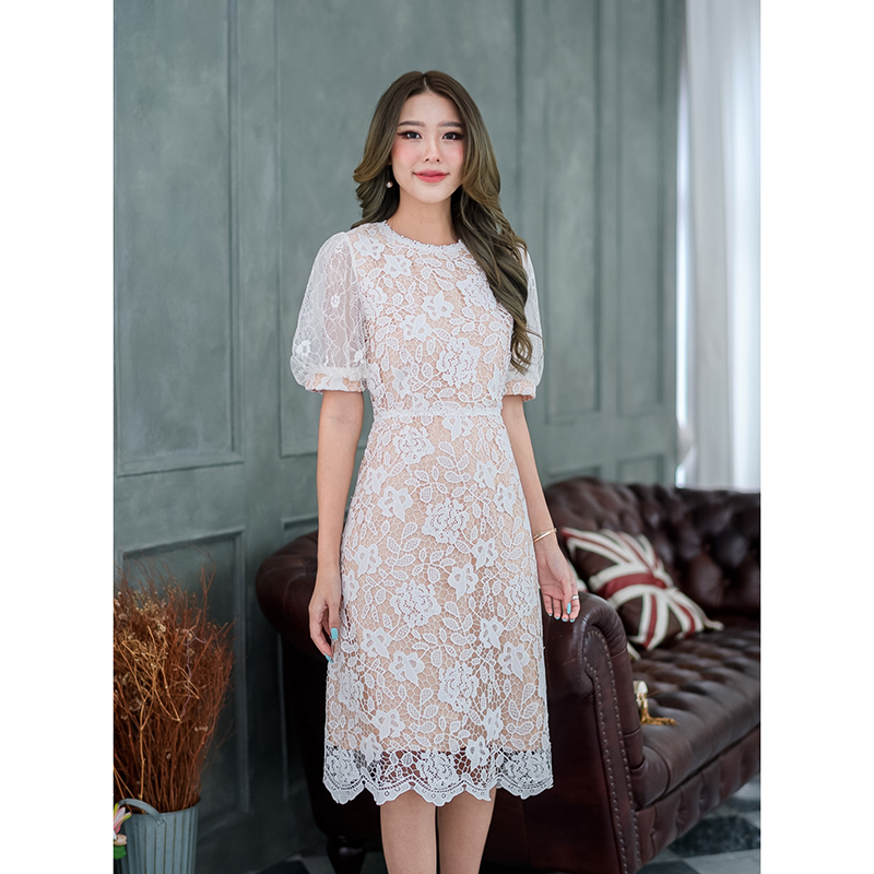 kudapy เดรสสั้นสีขาวซับครีม/สีชมพูสด ลูกไม้ถัก งานผ้าลูกไม้คัดเกรดผ้รุ่นนี้ทอลายแน่น ลายดอกชัดเราใช้ผ้าคัดเกรดสวยมาก