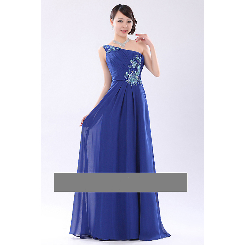 kudapy เดรสยาวสีแดง/ครีม/น้ำเงิน ไหล่เดียว แต่งลูกไม้ปักเลื่อมละเอียด ช่วงอกจับเดรปสวย